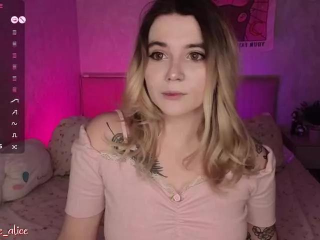 Alice-teaseee from BongaCams is Freechat