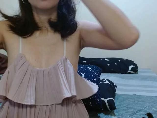 ArianneHeart from BongaCams