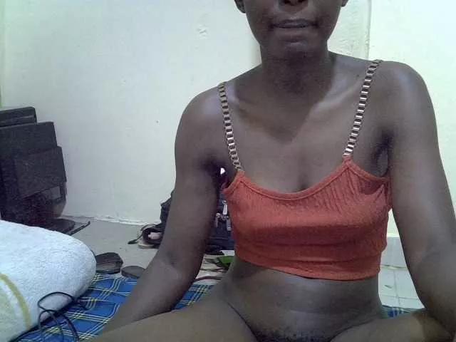 Barbie-queen from BongaCams is Freechat