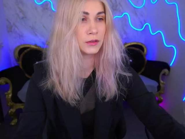 CassandraGood from BongaCams