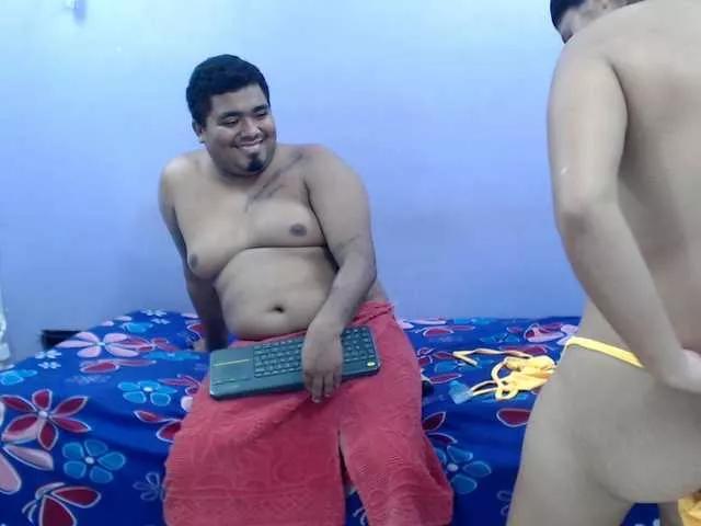 couplesexlatin69 from BongaCams is Freechat
