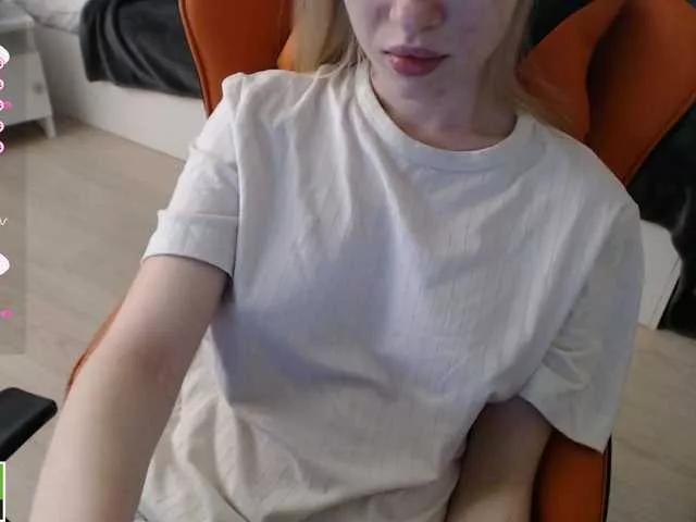 crystalyss from BongaCams is Freechat