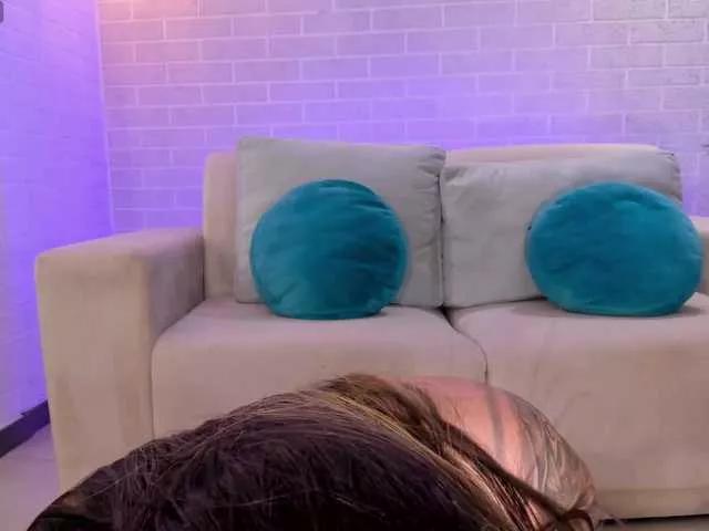 DonnaStonne from BongaCams
