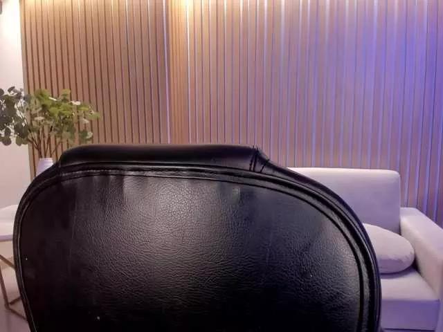 DonnaStonne from BongaCams