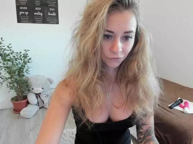 EmmaGracee from BongaCams
