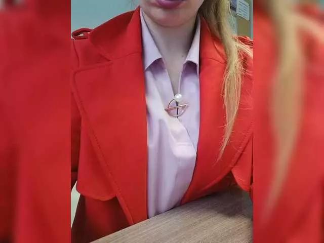 EmmiHot from BongaCams