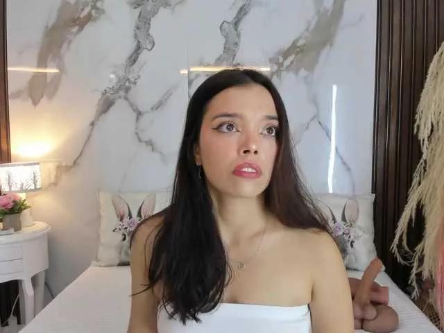 hannahill69 from BongaCams