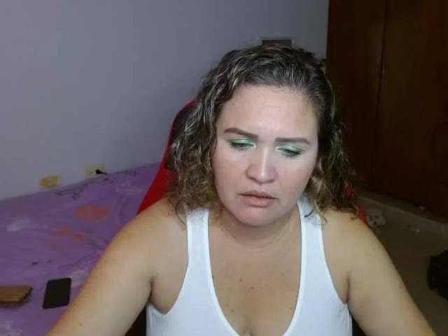 helenca1980 from BongaCams