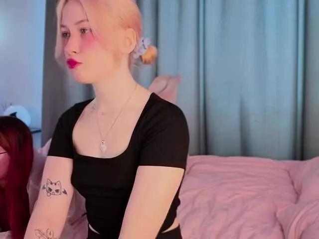 HolyLesly from BongaCams is Freechat