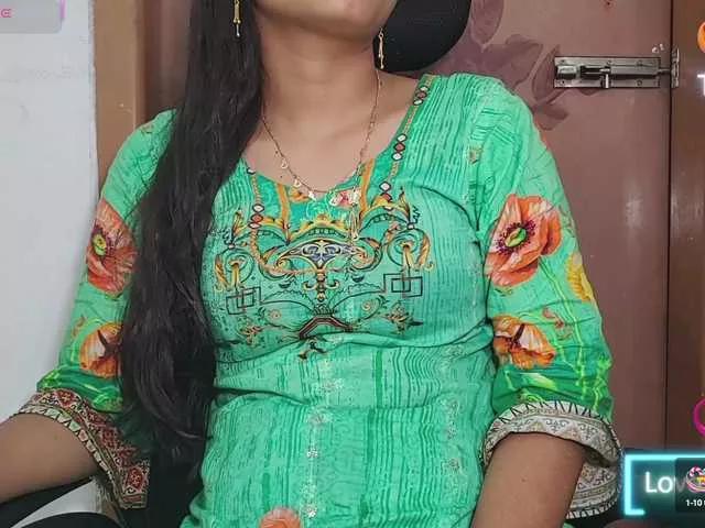 indianpooja from BongaCams