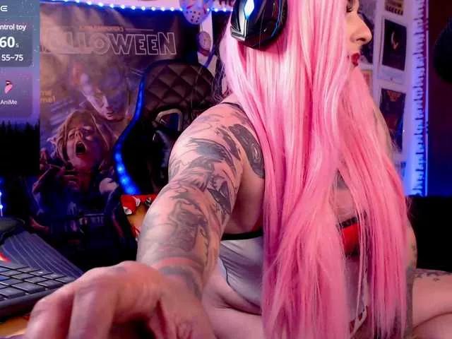 LiaAdams from BongaCams