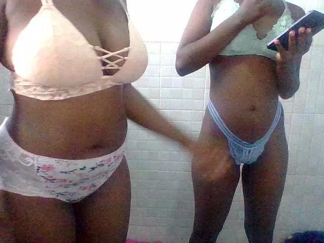 LilyAva2 from BongaCams