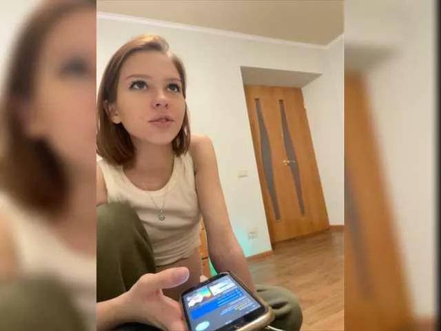 LisichkinDom from BongaCams
