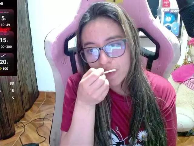 Maggie-Fox from BongaCams
