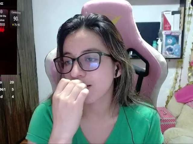 Maggie-Fox from BongaCams
