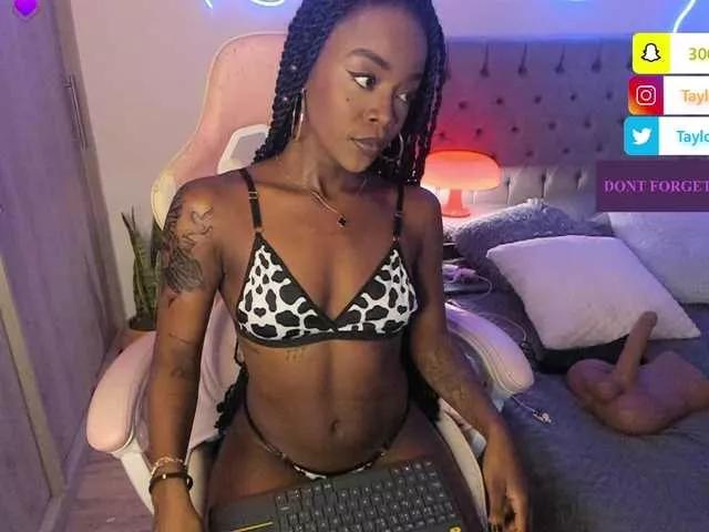 Miss-west from BongaCams is Freechat