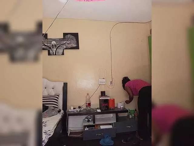 Missessy from BongaCams