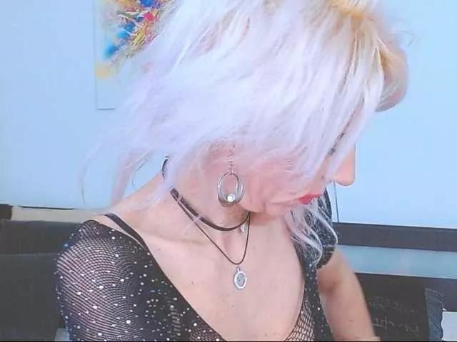 MissLaraHoney from BongaCams