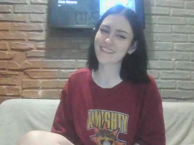 Moonlitmiragea from BongaCams