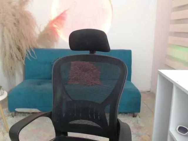 Naiacute from BongaCams