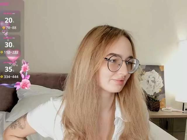 Nikkibly from BongaCams