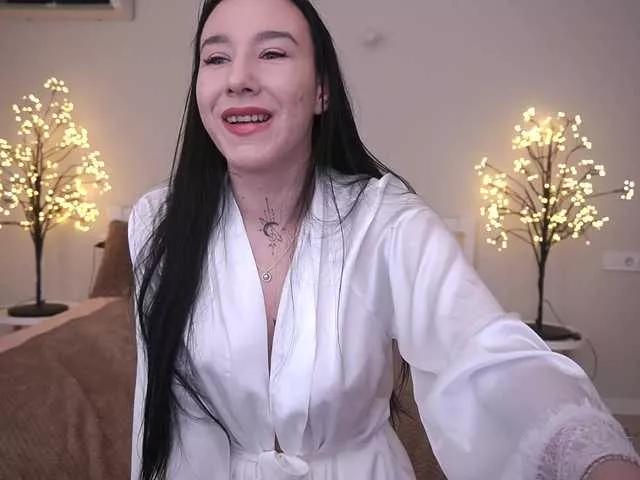 NikkiGold from BongaCams