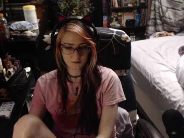 pussyxpaladin from BongaCams