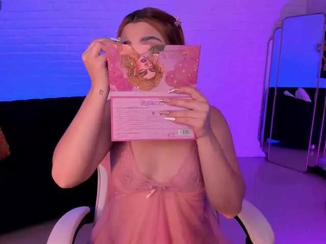 SamanthaKlein from BongaCams