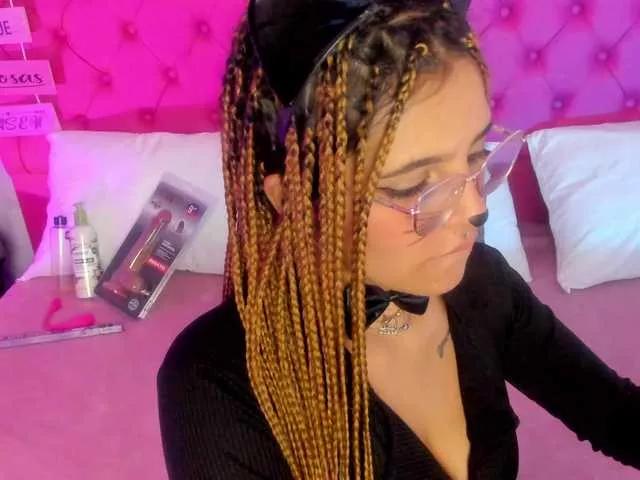SarahDark from BongaCams is Freechat