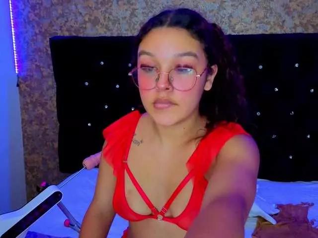 Sweet-rosse from BongaCams is Freechat
