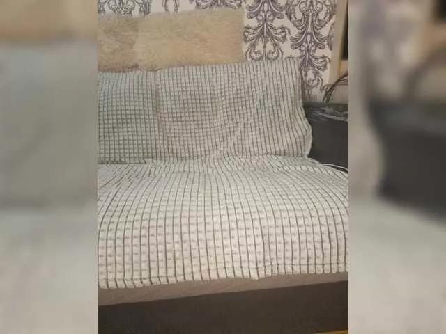 SweetPra from BongaCams