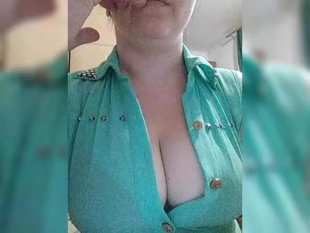 Vitalina272127 from BongaCams is Freechat