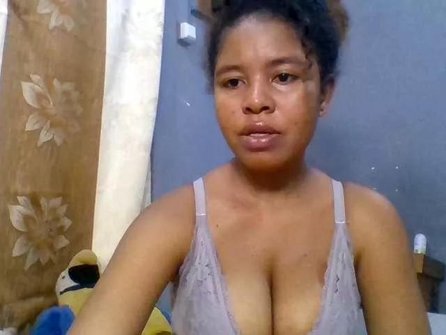 Vivianahh from BongaCams