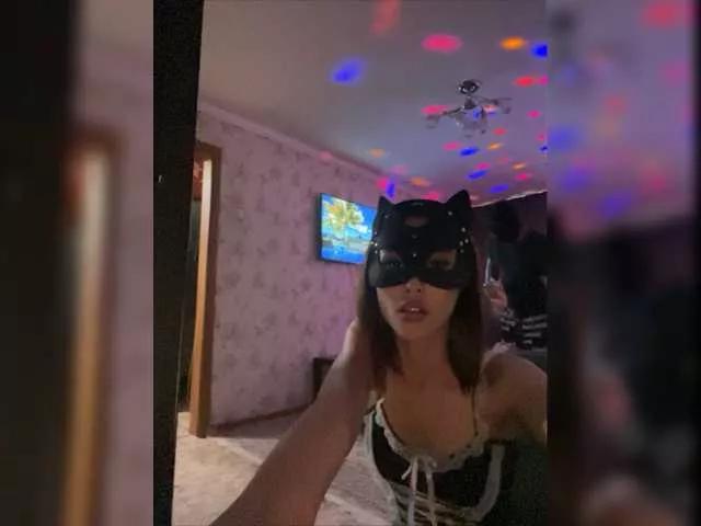 XXXklsdf from BongaCams