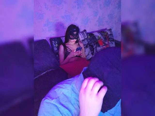 XXXklsdf from BongaCams