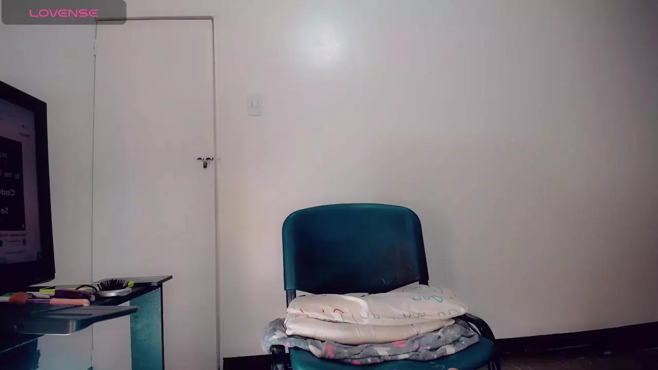 Estefhania_fox on Cam4 