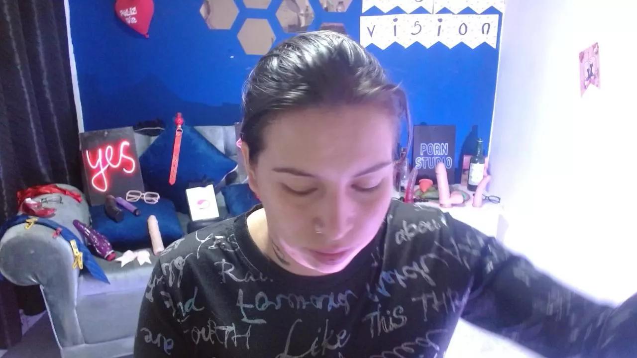 layanafuckass on Cam4 