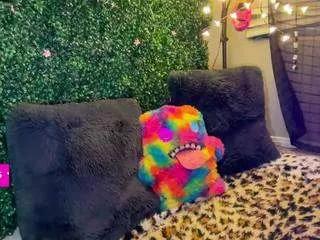 dirtygirldaisy from CamSoda is Freechat