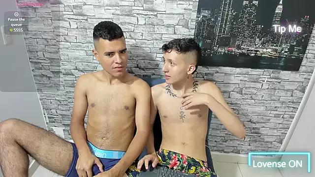 1max_golden from StripChat is Freechat