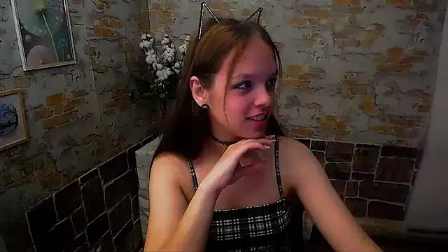 _Alice_in_wonderland from StripChat is Freechat