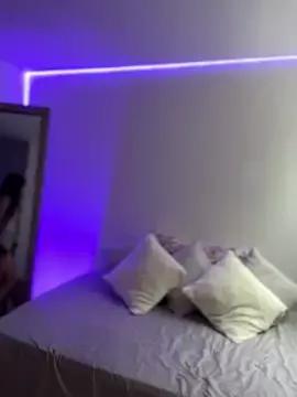 AmmyCollinsW on StripChat 