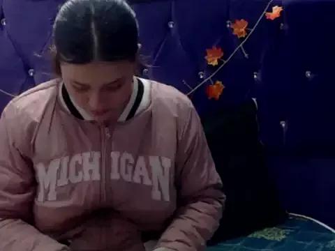 AngelDulce_ from StripChat is Freechat