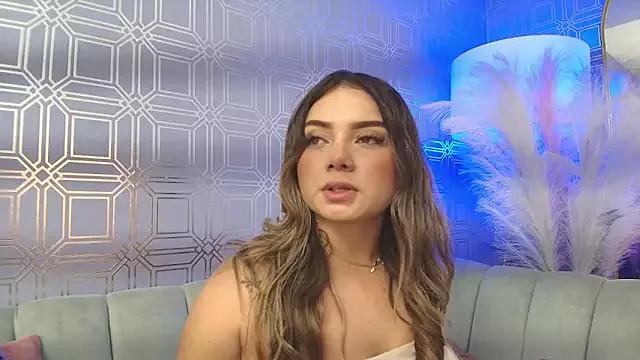 AnnyLopezz_ from StripChat is Freechat
