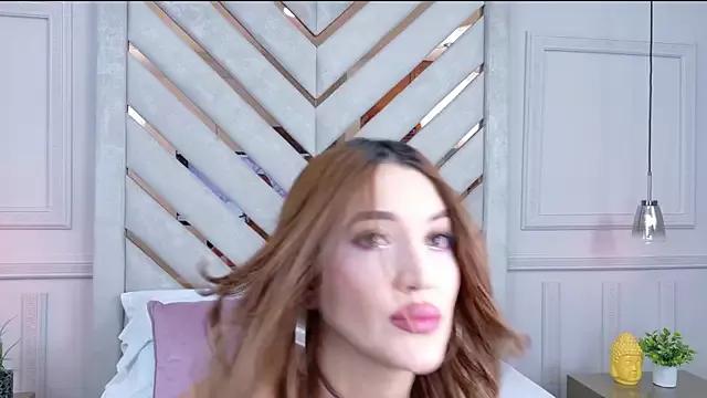 Bella-Taylor from StripChat is Freechat