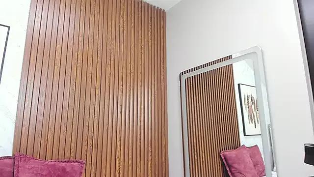 BellaRoses_ from StripChat