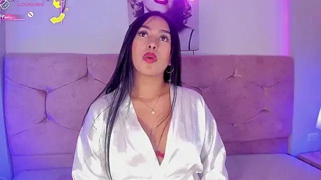 Cameliaa_Smiith from StripChat is Freechat