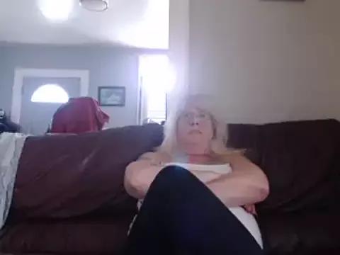 canadiancougar1965 from StripChat is Freechat