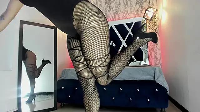 charlotte_bluee from StripChat is Freechat