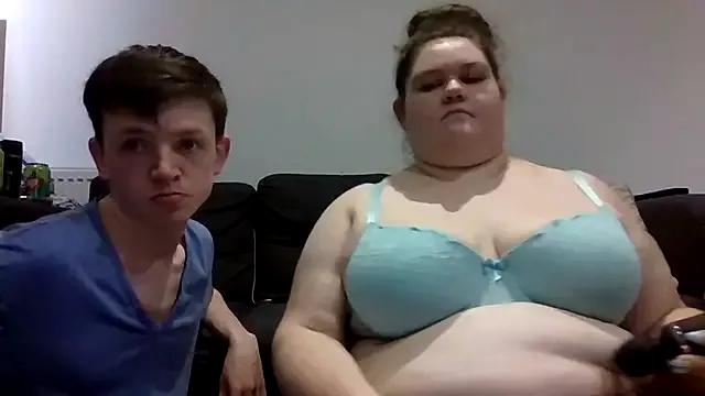 curvy_crystal from StripChat is Freechat