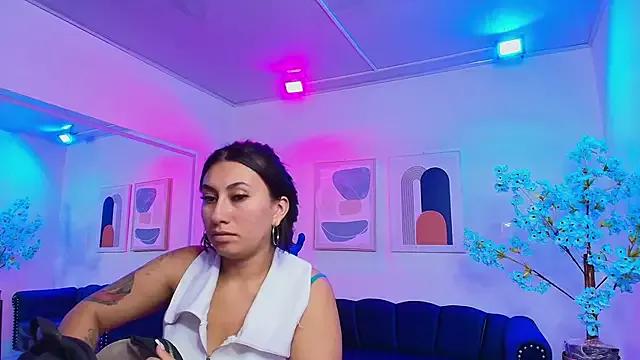 Eliana_carreraa from StripChat is Freechat